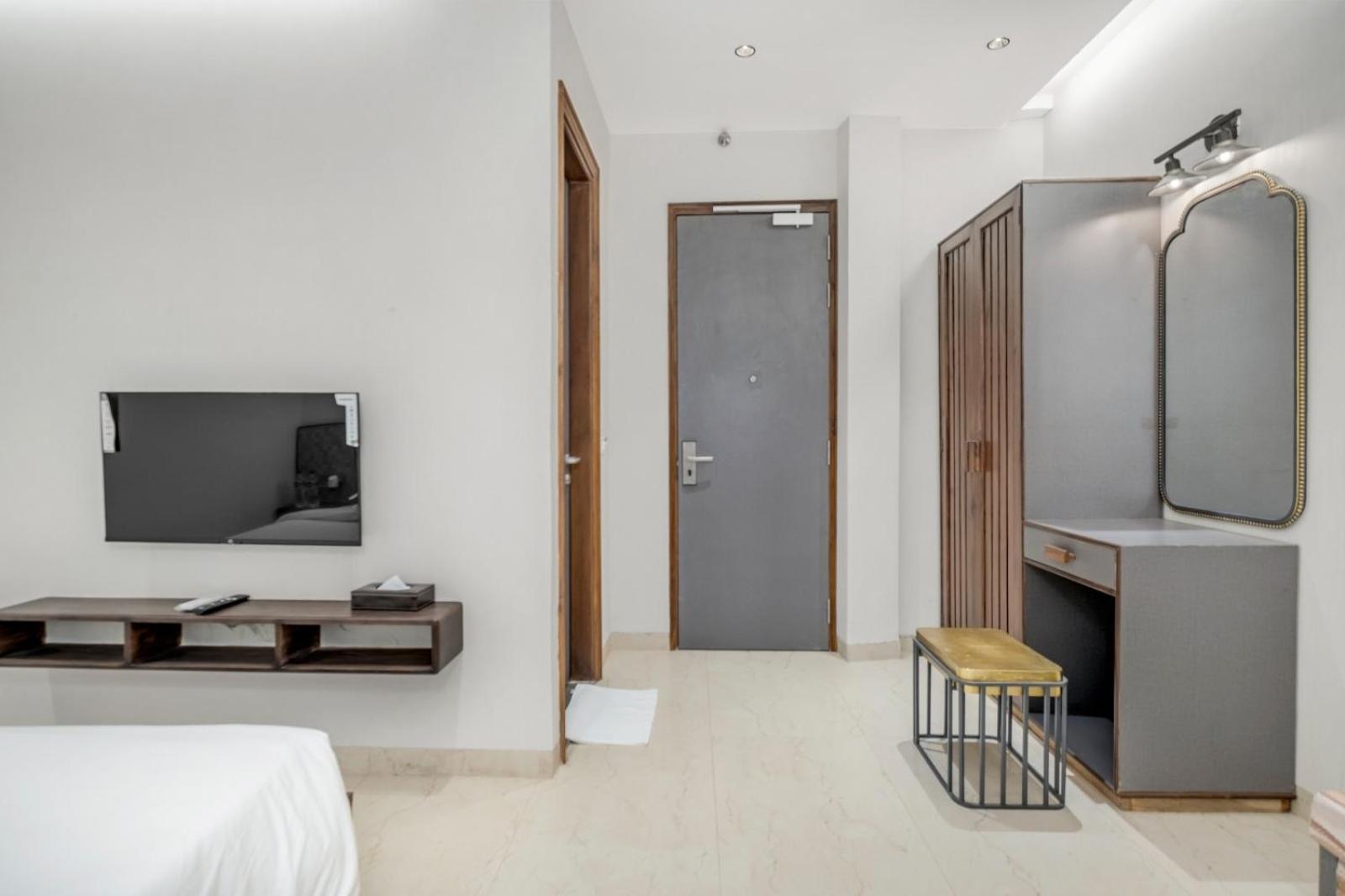 Hotel Hari Om Residency 800 Meters From Ram Mandir Ayodhya Exterior foto