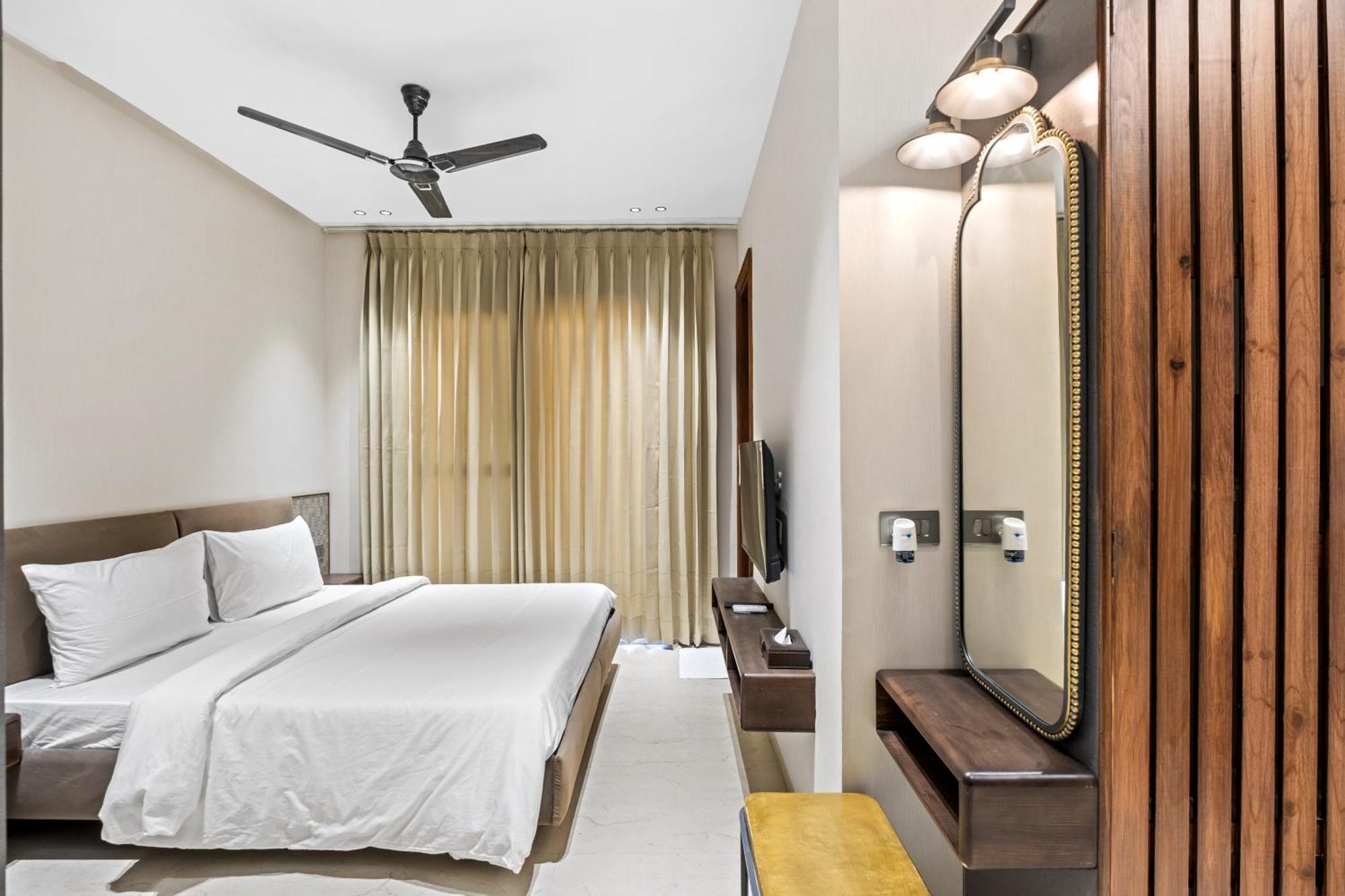 Hotel Hari Om Residency 800 Meters From Ram Mandir Ayodhya Exterior foto