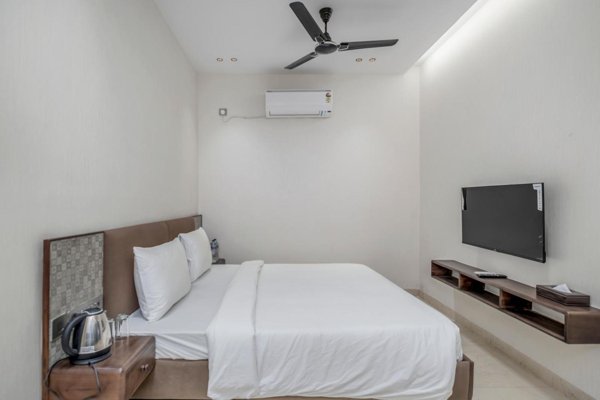 Hotel Hari Om Residency 800 Meters From Ram Mandir Ayodhya Exterior foto